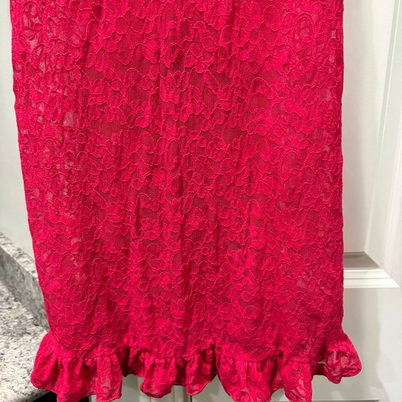 VICTORIA'S SECRET THE LACIE STRETCH BRIGHT
RED LACE LINGERIE TEDDY medium - Picture 3 of 9